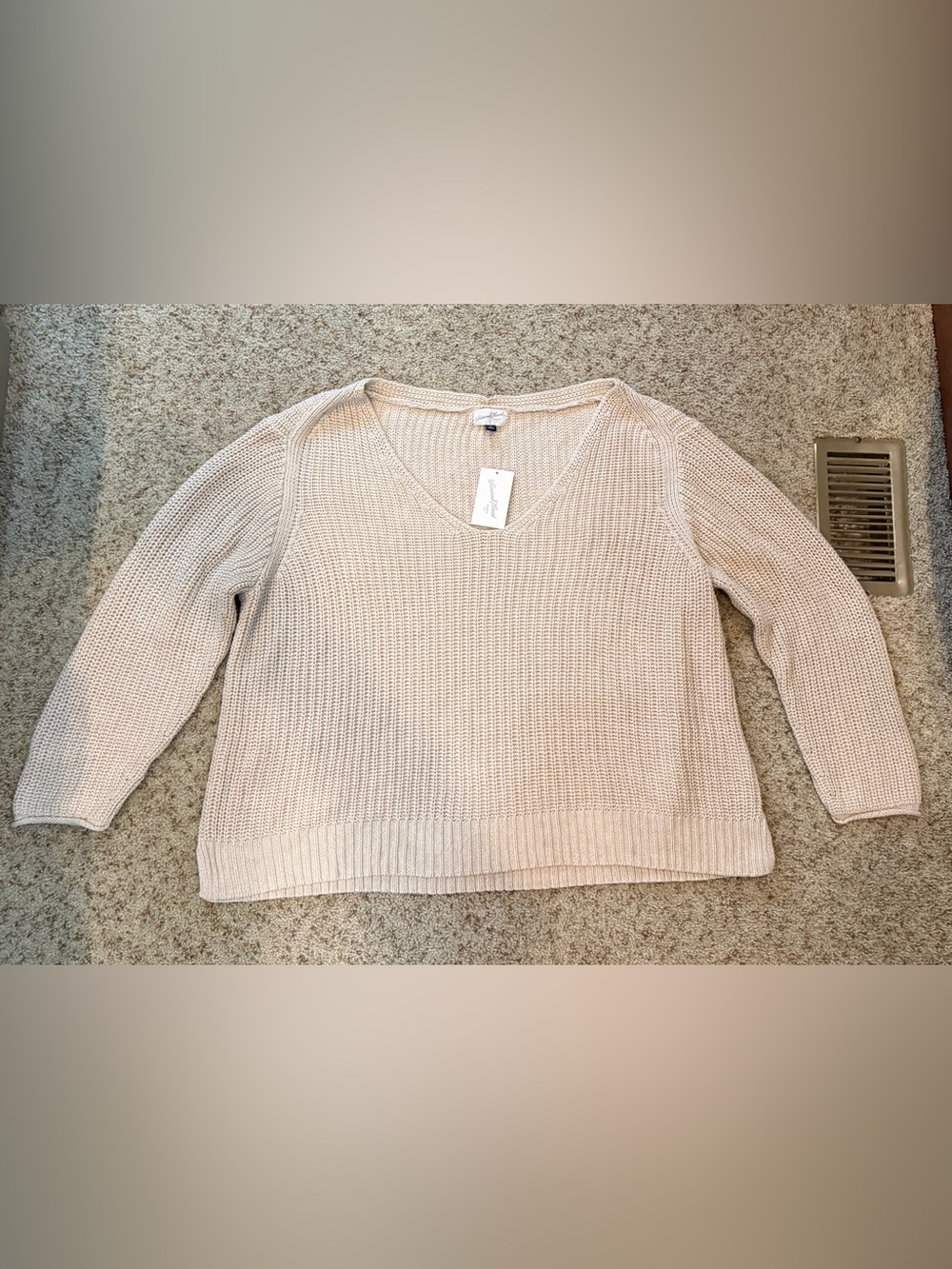 NWT Universal Thread Women Plus Wide V-Neck Shaker Knit Sweater Cream 3X